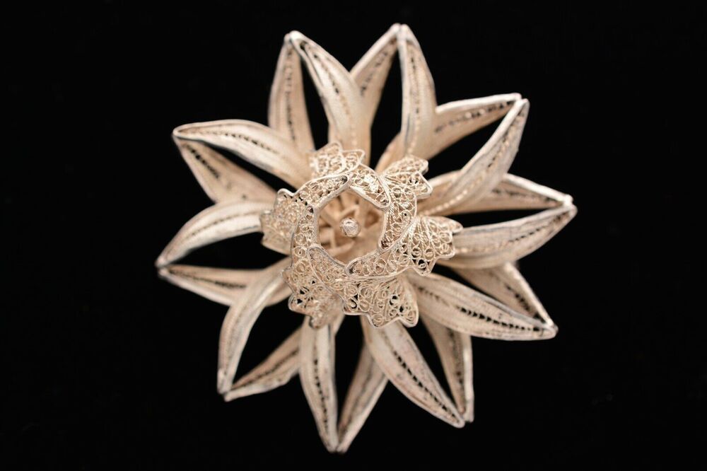 Vintage Flower Pin Brooch 3D Filigree Petals Silver Tone Chunky 1970s Bin4